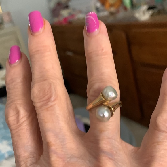 Jewelry - 14kt gold Tihitian pearl ring sz 6